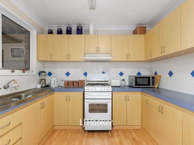 292 Ocean Drive, Withers WA 6230