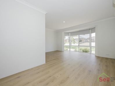 7 Yorlor Way, Quinns Rocks WA 6030