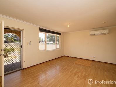 15 Webb Street, Gosnells WA 6110