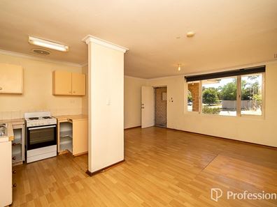 15 Webb Street, Gosnells WA 6110