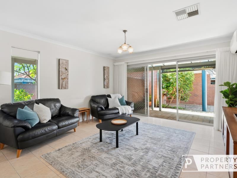 6/2 Pepler Avenue, Salter Point