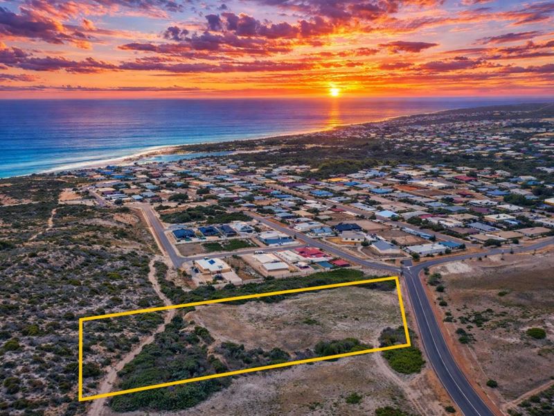 214 Point Leander Drive, Port Denison WA 6525