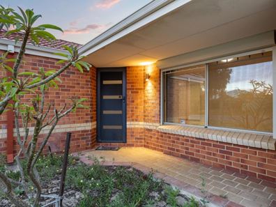 52 Montebourg Meander, Port Kennedy WA 6172