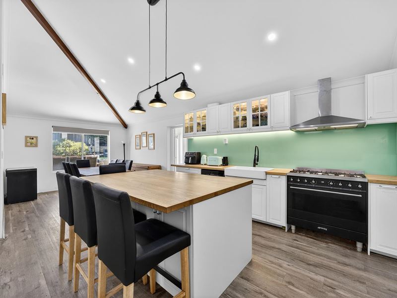 4 Rosneath  Terrace, Kinross