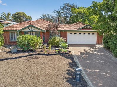 4 Rosneath  Terrace, Kinross WA 6028