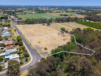 2 Roy Street, Harvey WA 6220