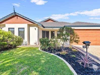 5 Lunar Street, Yanchep WA 6035