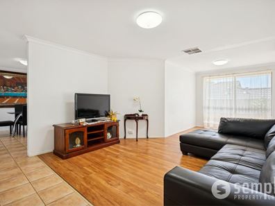 7 Waitch Loop, Beeliar WA 6164