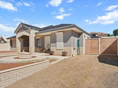 10 Yucca Road, Secret Harbour WA 6173