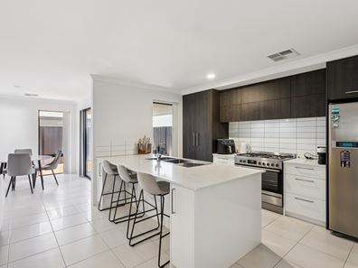 69 Walderton Avenue, Balga WA 6061