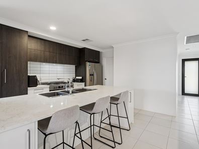 69 Walderton Avenue, Balga WA 6061