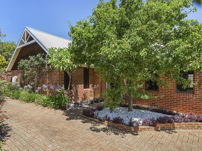 241A Flamborough Street, Doubleview WA 6018