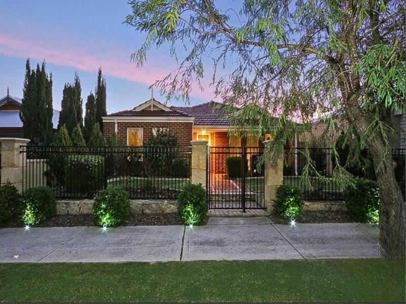 7 Cape Meares Crescent, Butler
