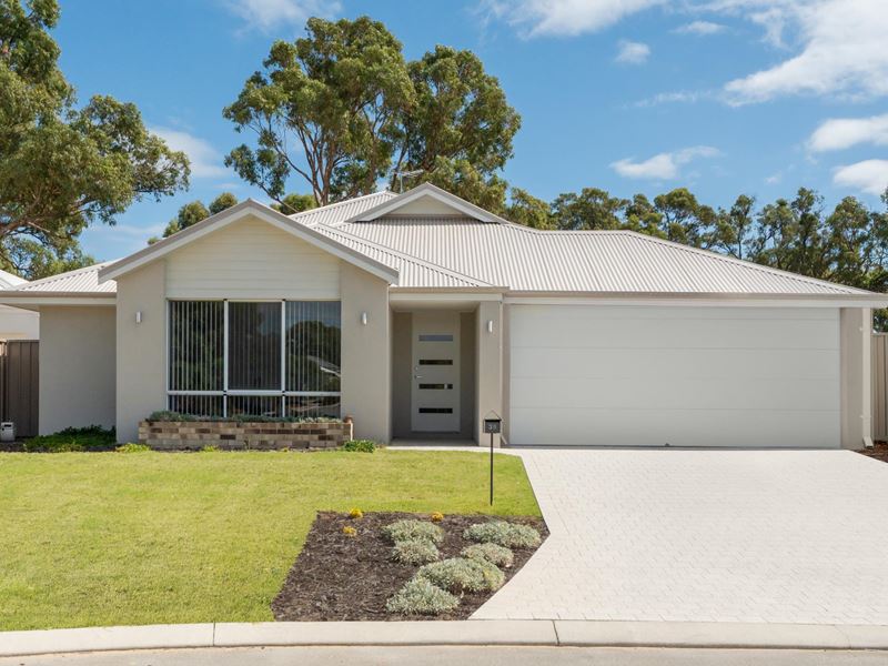 39 Hurlingham Loop, Meadow Springs WA 6210