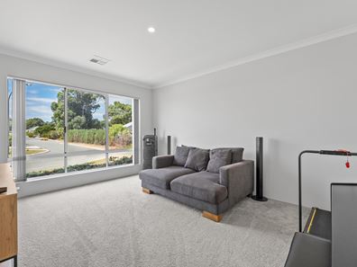 39 Hurlingham Loop, Meadow Springs WA 6210