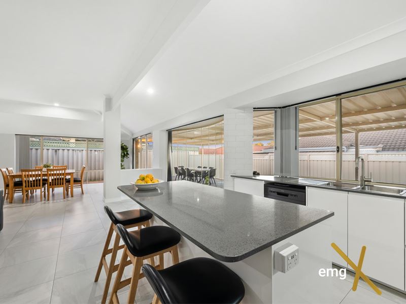 51 MAYOR ROAD, Lake Coogee WA 6166