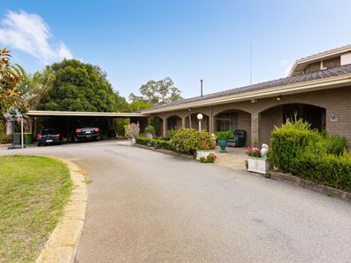 8 Mckenize Grove, Kelmscott WA 6111