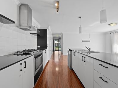 18 Cappuccino Drive, Baldivis WA 6171