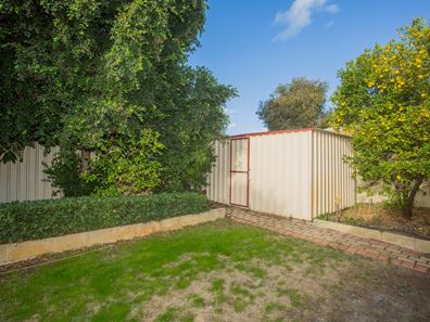 6 Burgandy Court, Thornlie WA 6108