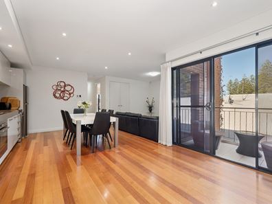 20/48 Henry Street, Fremantle WA 6160