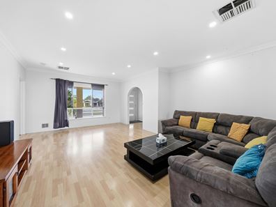 52 Southern River Road, Gosnells WA 6110