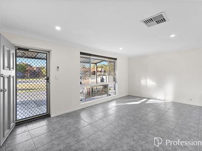 26 Grovelands Drive, Camillo WA 6111