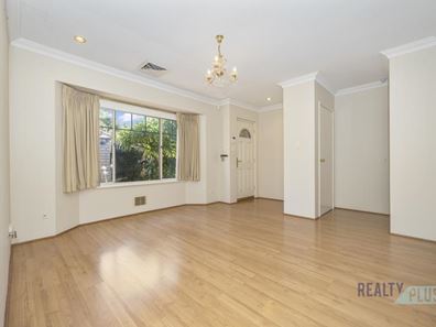 2/16 Passmore Street, Rossmoyne WA 6148