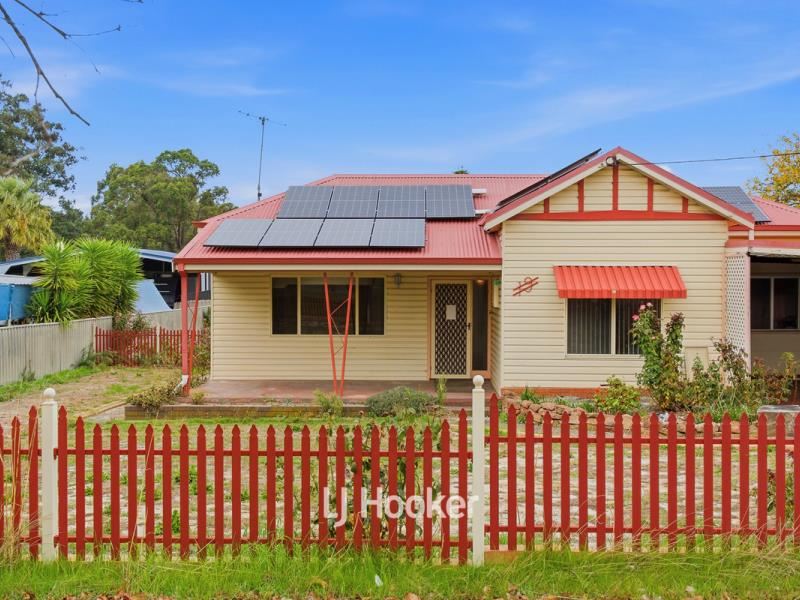 19 Bunbury Street, Collie WA 6225
