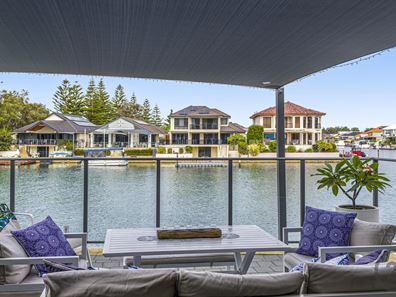 11/1 Apollo Place, Halls Head WA 6210