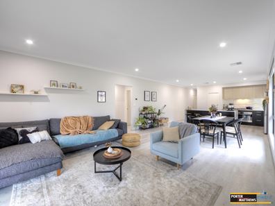 14 Brooksedge Boulevard, Maddington WA 6109