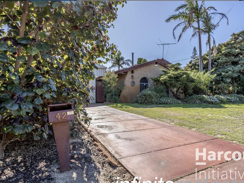 42 Nelligan Avenue, Girrawheen WA 6064