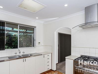 42 Nelligan Avenue, Girrawheen WA 6064
