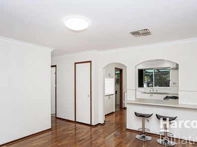42 Nelligan Avenue, Girrawheen WA 6064