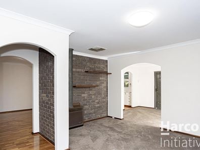 42 Nelligan Avenue, Girrawheen WA 6064