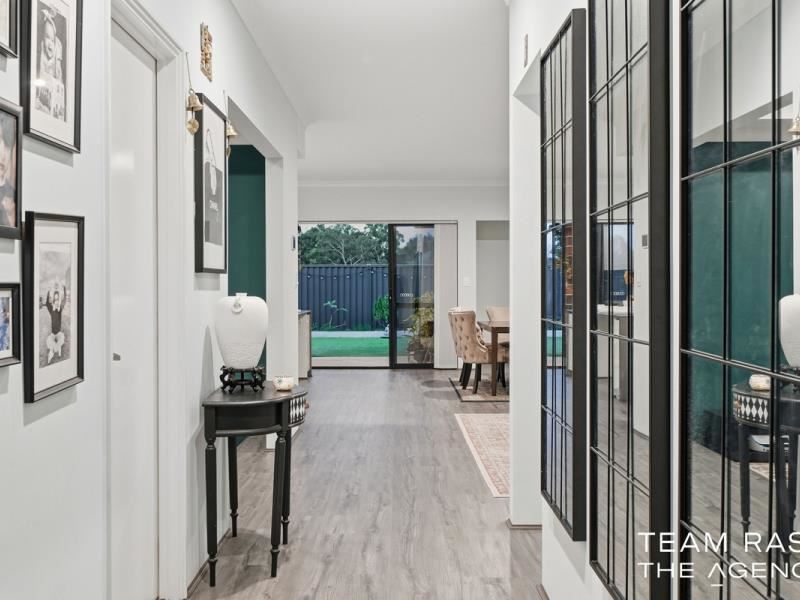13 Cannes Way, Dayton WA 6055