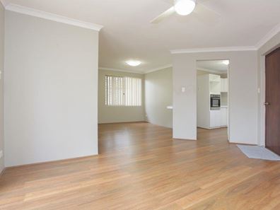 2/11 Adamson Road, Brentwood WA 6153