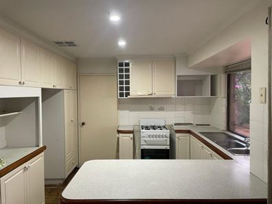 22 Gillett Drive, Kardinya WA 6163