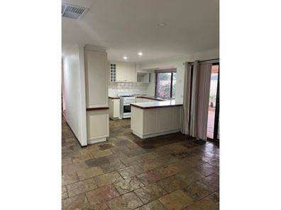 22 Gillett Drive, Kardinya WA 6163