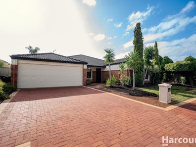 11 Shiralee Bend, Carramar WA 6031