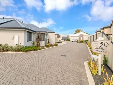 3/50 Middle Parkway, Canning Vale WA 6155