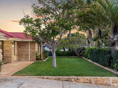 80 Lagoon Drive, Yanchep WA 6035
