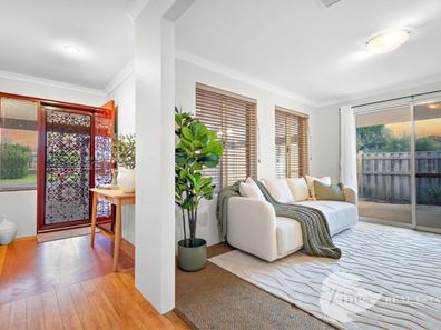11 Welara Circle, Henley Brook WA 6055