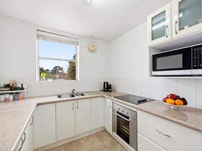 12/40 Pollard Street, Glendalough WA 6016