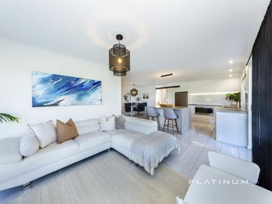 20 Pennine Pass, Merriwa WA 6030