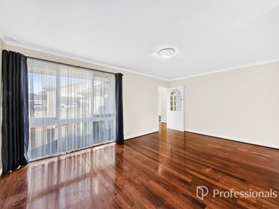 14 Robyn Street, Morley WA 6062
