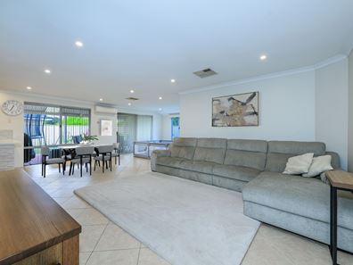 67 Campbell Road, Canning Vale WA 6155