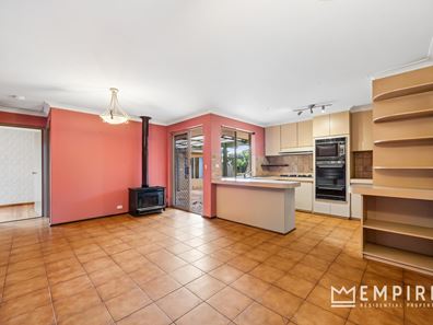 10 Sassoon Place, North Lake WA 6163
