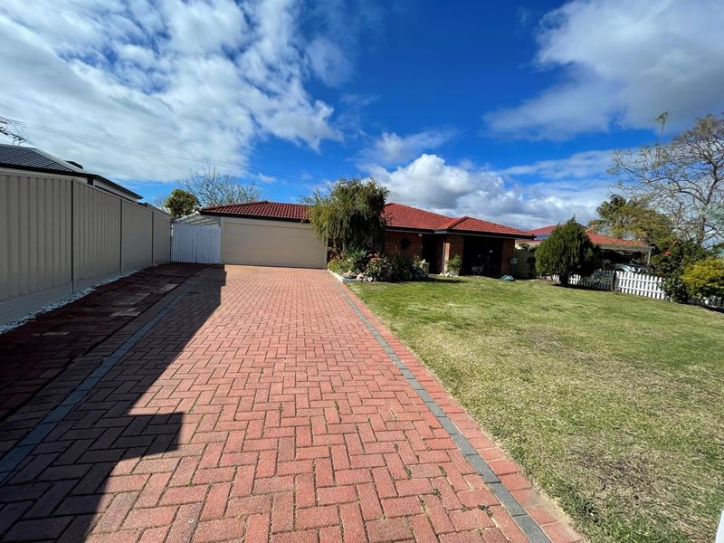 12 Montelimar Elbow, Port Kennedy WA 6172