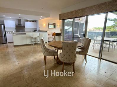 2/2 Jetty Road, Bunbury WA 6230