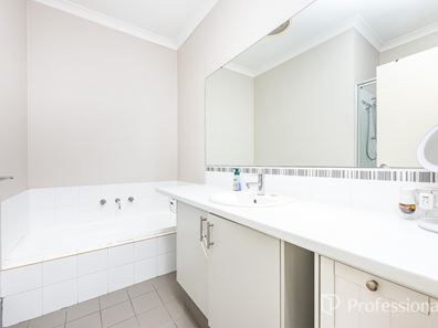 7 Bretton Grange, Butler WA 6036